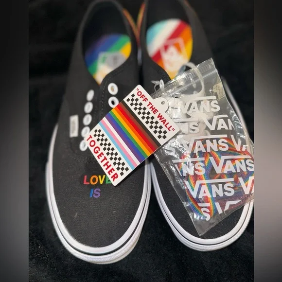 Vans Pride Collection New Love is Love Shoes Men Rainbow Black! Unisex - Picture 7 of 15